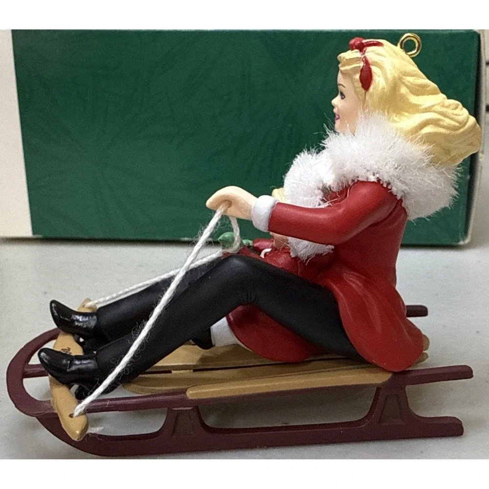 Hallmark Barbie Ornament 2000 Winter Fun w Kelly‎ Sledding w Box